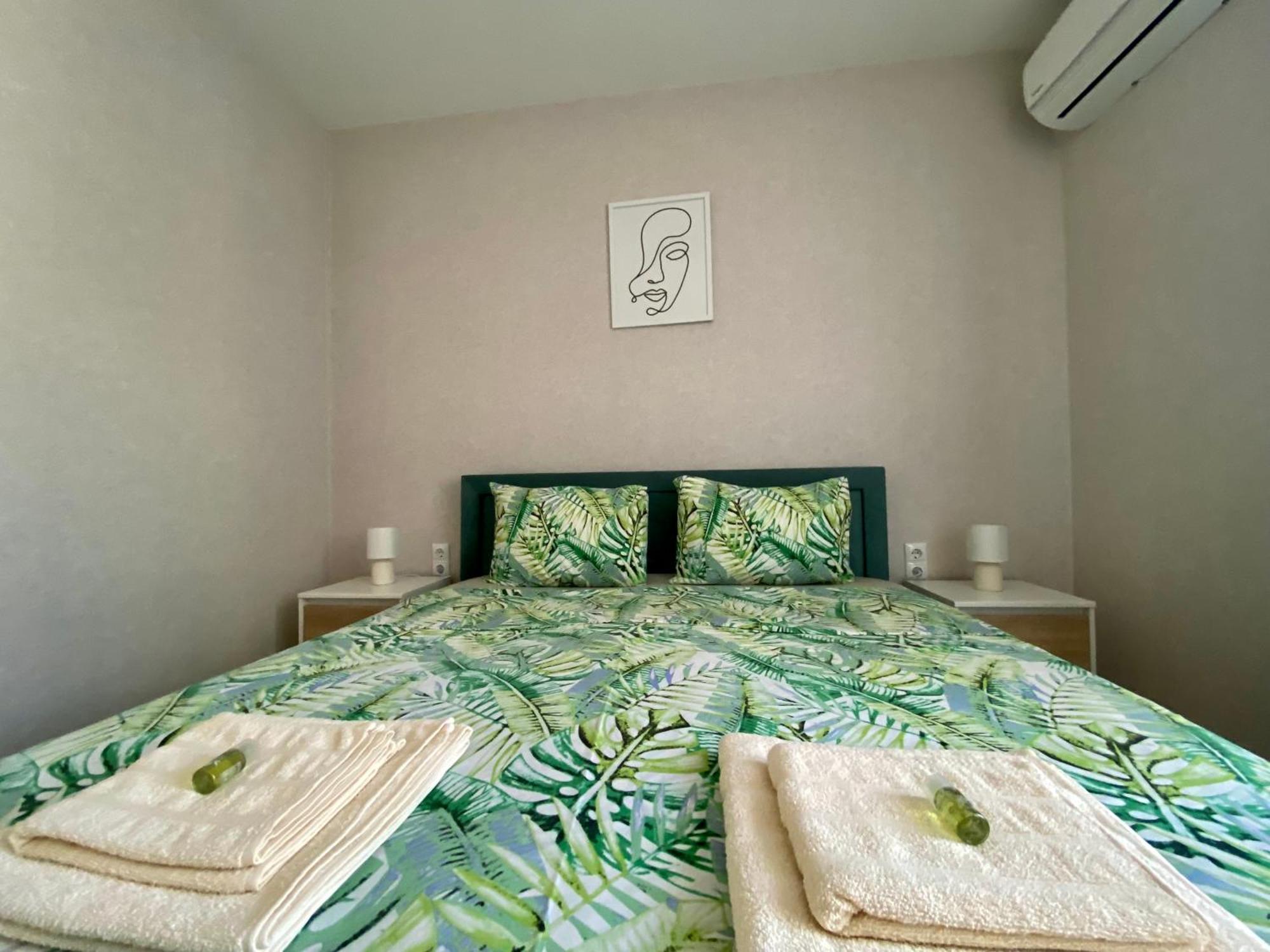 Avrora Suite Varna Esterno foto
